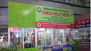 এক্কেবারে সিনেমার মতো! স্কুলের পোশাকেই হারিয়ে গিয়েছিল সোনারপুরের মেয়ে, ঘরে ফেরাল রেল!  