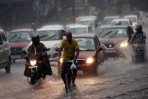 ঘূর্ণিঝড় 'মন্থা' শক্তি হারালেও রেহাই নেই! ফের ঘনাচ্ছে আরও এক নিম্নচাপ! দেশের বেশ কিছু রাজ্