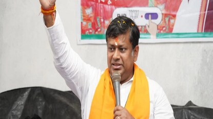 সুকান্ত মজুমদার (ফাইল ছবি) সুকান্ত মজুমদার (ফাইল ছবি)