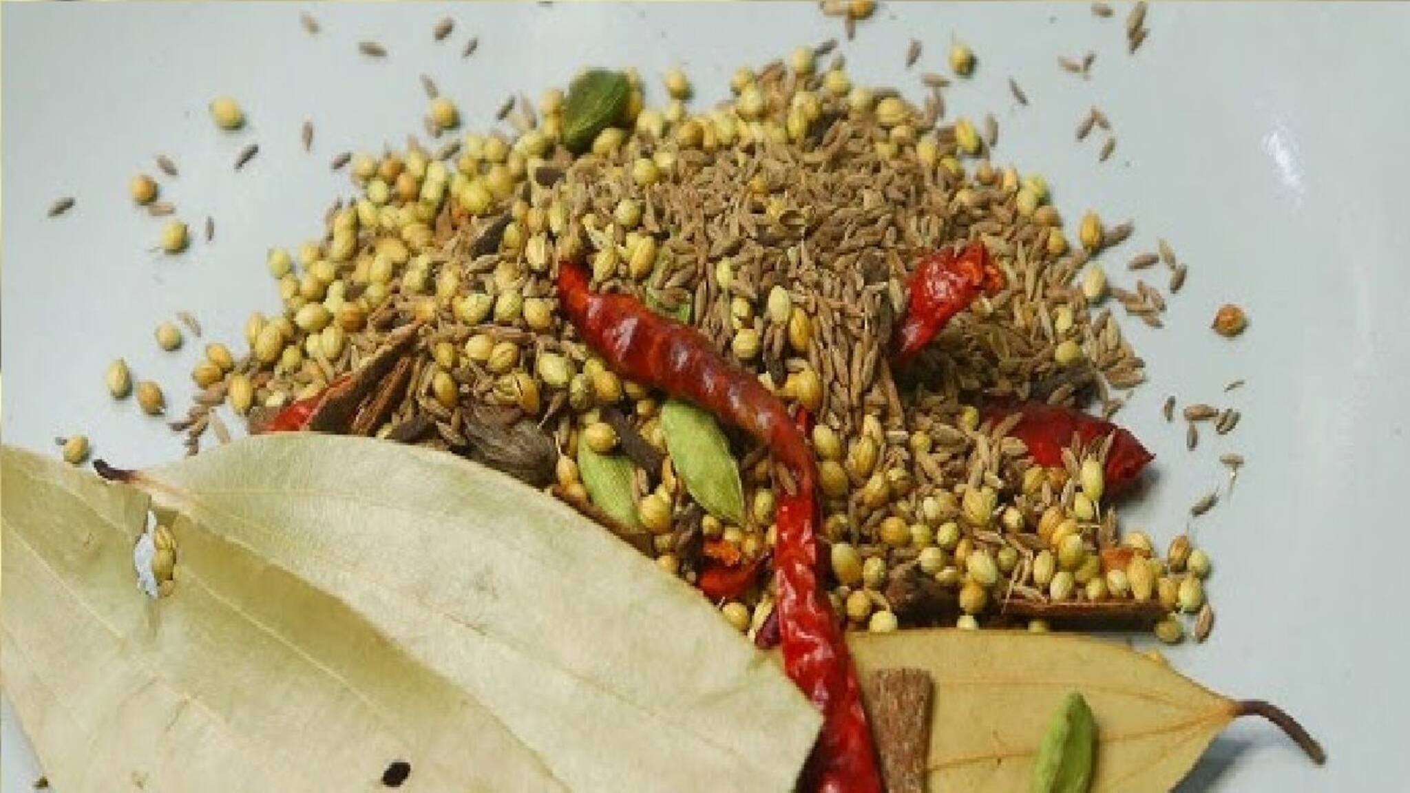 শরীর থেকে নিংড়ে নেয় টক্সিন! ডায়াবেটিসও ভয় পায়! রান্নায় ব্যবহার হয় এই মশলা, কী?