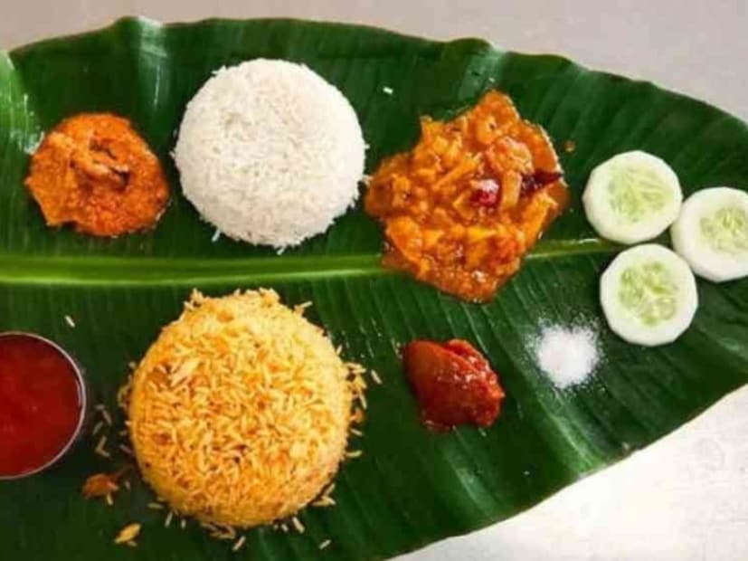 স্বাস্থ্য বিশেষজ্ঞরা বলছেন, কলা পাতায় খাবার খেলে অনেক স্বাস্থ্য উপকার পাওয়া যায়। এর ফলে শরীর রোগমুক্ত থাকে এবং স্বাস্থ্যও ভাল থাকে।