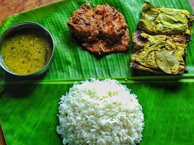 কলাপাতা উচ্চ তাপমাত্রা সহনশীল। তাই এই পাতায় গরম খাবার পরিবেশন করা সুবিধাজনক। খাবার গরম থাকে। আর গরম খাবার খাওয়া যে স্বাস্থ্যের পক্ষে ভাল তা সকলেই জানেন। এর পাশাপাশি টক স্বাদের খাবারও কলাপাতায় খাওয়া ভাল। (Disclaimer: এই প্রতিবেদনটি কেবলমাত্র সাধারণ তথ্যের জন্য, তাই বিস্তারিত জানতে হলে সর্বদা বিশেষজ্ঞের পরামর্শ নিন)