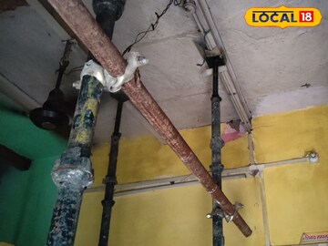 মেট্রোর লাইন পাতার কাজ শুরু হতেই বিপত্তি; ভয়ে-আতঙ্কে হোটেলে আশ্রয় নিয়েছেন এলাকার বাসিন্দারা
