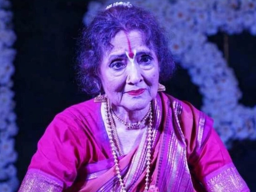 পঞ্চাশের দশকে বলিউডে নিজের কেরিয়ার শুরু করেছিলেন বৈজয়ন্তীমালা। তত দিনে অবশ্য তিনি দক্ষিণী ছবির দুনিয়ার জনপ্রিয় নায়িকা হয়ে গিয়েছেন। তবে বলিউডে পা রাখামাত্রই নিজের সৌন্দর্য, অভিনয়ের জাদু ছড়িয়ে দেন।