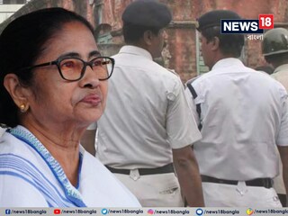 
‘পুলিশ রক্ত দিয়েছে, রক্ত নেয়নি’! আরজি কর কাণ্ডে পুলিশের ভূয়সী প্রংশসা করলেন মমতা