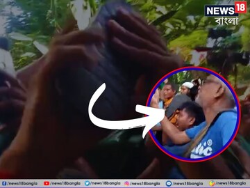 সন্দীপকে লক্ষ্য করে জুতো।