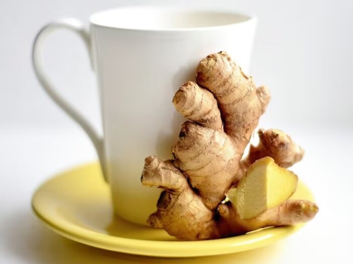 Ginger Water in Weight Loss ২ ইঞ্চি আদা! ২ কাপ জল! তাড়িয়ে দেয় মেদের