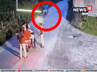 জরিমানা আদায় করছে পুলিশ, সামনে দিয়েই চুরির বাইক নিয়ে পালাল দুই চোর৷ 