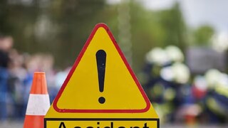 মধ্যরাতে ভয়াবহ দুর্ঘটনা শহরে! ২ লরির মুখোমুখি সংঘর্ষে মৃত দুই চালক! আহতরা সংকটে