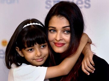 'ও আমার মেয়ে, আমার সঙ্গে থাকে...' অনুষ্ঠানের মাঝে কেন ঝাঁঝিয়ে উঠলেন ঐশ্বর্য?
