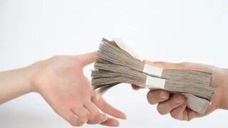 ২০ টাকা ঘুষ নেওয়ার অপরাধে গ্রেফতার