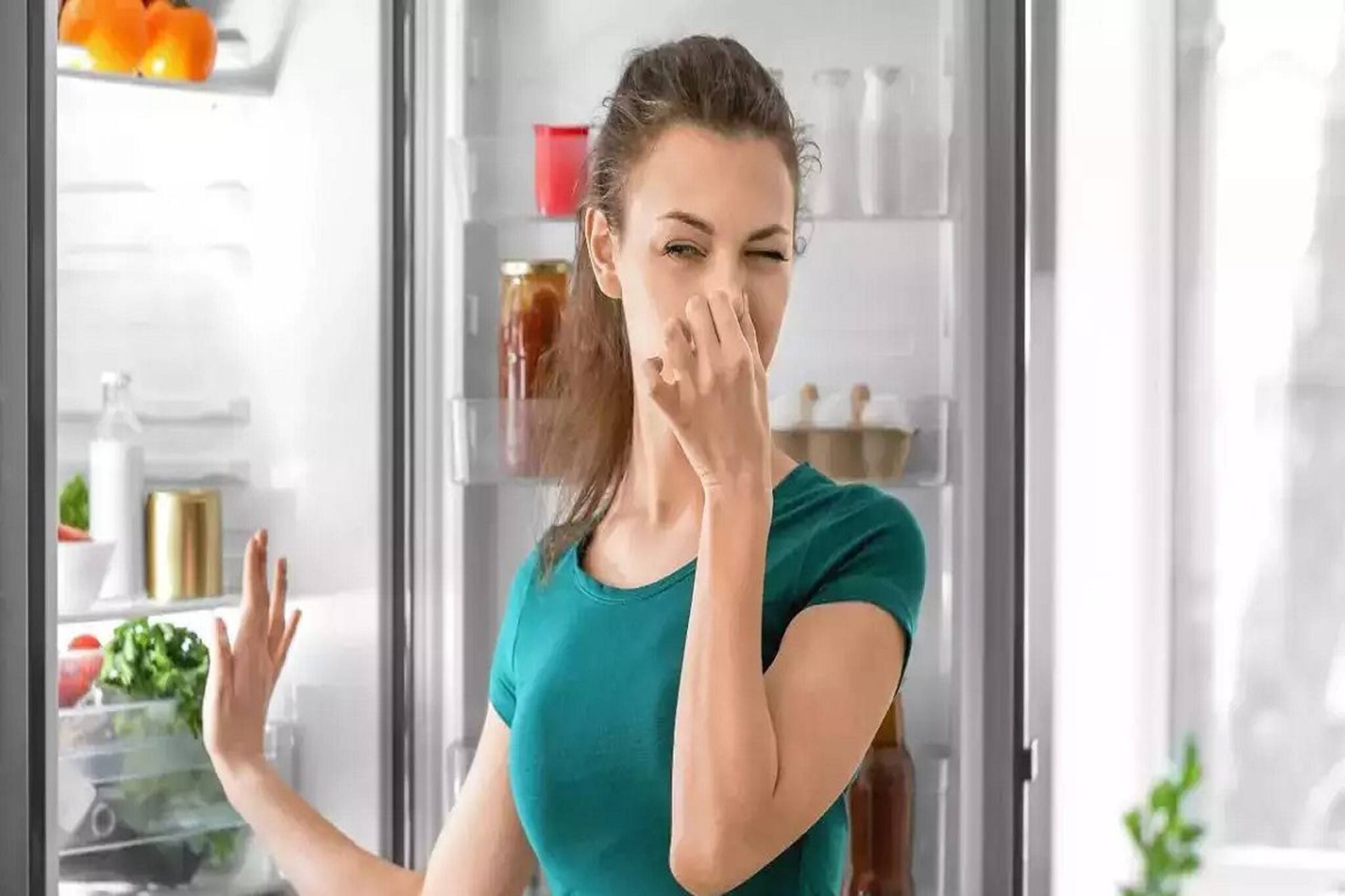 মুখের সামনে দাঁড়ালেই ভরভর করে দুর্গন্ধ আসে! সমস্যা থেকে মুক্তির উপায় জানুন...