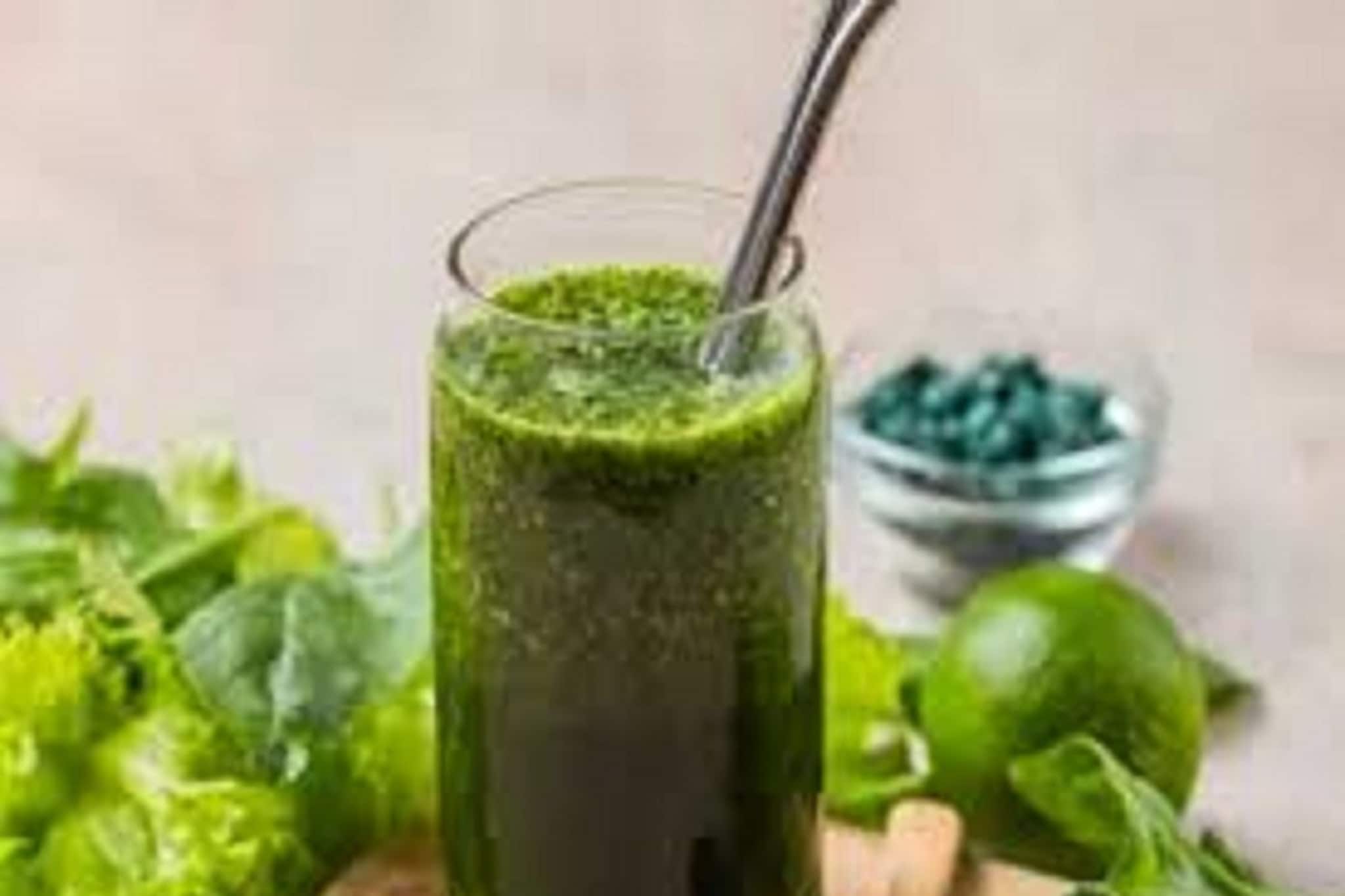 রোজ সকালে চুমুক এই সবুজ রসে, ত্বক ও চুলের জৌলুস ফিরবে চোখের পলকে