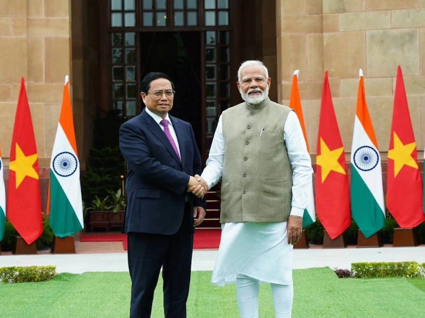দেশটির নাম ভিয়েতনাম। ভিয়েতনামের মুদ্রার নাম ডং। ৬ সেপ্টেম্বরের হিসাব অনুযায়ী ভারতের ১ টাকা মানে ভিয়েতনামের ২৯৪ টাকা। Picture Curtesy: X
