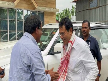 দুই নেতার সাক্ষাৎ