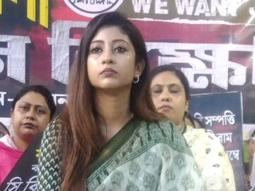 সতর্ক করা হল লাভলি মৈত্রকে।