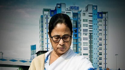 মুখ্যমন্ত্রী মমতা বন্দ্যোপাধ্যায় মুখ্যমন্ত্রী মমতা বন্দ্যোপাধ্যায়