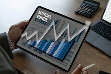 এই ১০ Mutual Fund ৫ বছরে আপনার টাকা দ্বিগুণ করতে পারে, দেখে নিন এক ঝলকে