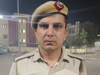 পুলিশকর্মী সন্দীপকে হত্যা করেন অজ্ঞাতপরিচয় গাড়িচালক। 