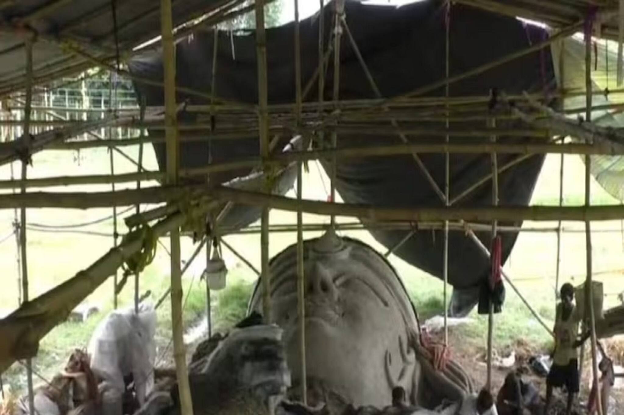 ১১২ ফুটের দুর্গা! বিশ্বের সবচেয়ে বড় দুর্গা প্রতিমার পুজো ঘিরে সংশয়!কোথায় হচ্ছে?