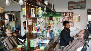 রাহুল গান্ধির এই উপহারে উচ্ছ্বসিত মিঠুন। picture courtesy- X