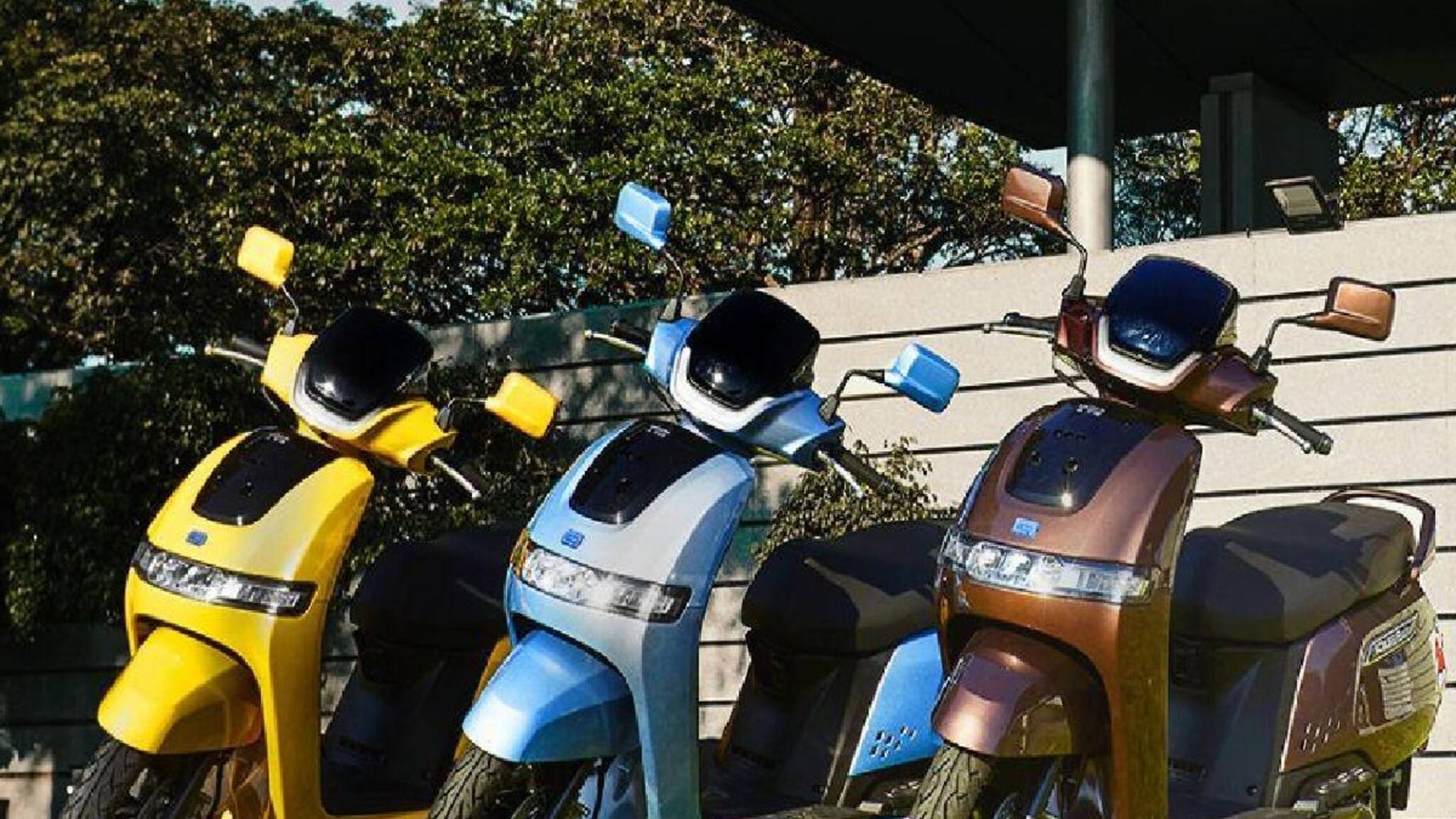 Electric Scooter : অনেক টাকা বাঁচায় ঠিকই, তবে ব্যাটারি খারাপ হলেই বড় বিপদ, ইভি স্কুটার ঠিক রাখার আসল উপায় জেনে রাখুন