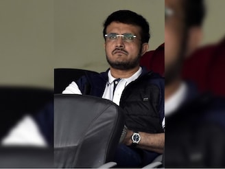 গম্ভীর যা পারেন না, সৌরভ পারেন! ভারতীয় দলের আসল সমস্যা ধরে দিলেন দাদা!