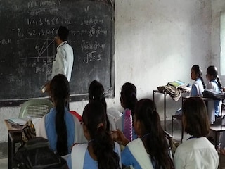 শিক্ষকের চাকরিতেও ভুয়ো কাস্ট সার্টিফিকেট