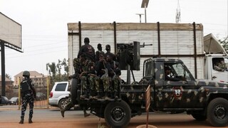 মারাত্মক জঙ্গী হানায় প্রায় ১৭০ জন গ্রামবাসী নিহত হয়েছেন মারাত্মক জঙ্গী হানায় প্রায় ১৭০ জন গ্রামবাসী নিহত হয়েছেন