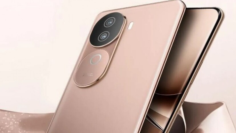 প্রসেসর: গতি এবং মাল্টিটাস্কিংয়ের জন্য MediaTek Dimension 7300 প্রসেসর, 8 GB RAM এবং 256 GB পর্যন্ত স্টোরেজ দেওয়া হয়েছে।