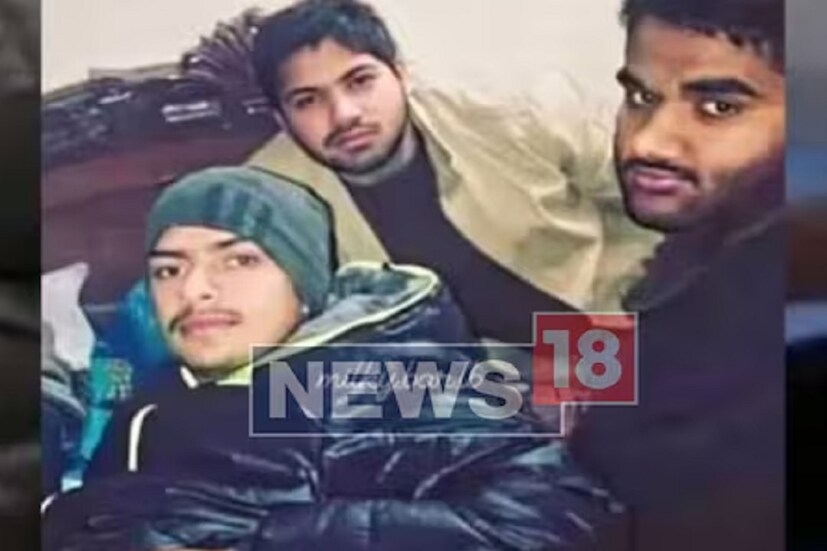 ২০১২ সালে জেল হয় বিষ্ণোইয়ের। মহারাষ্ট্র কন্ট্রোল অফ অর্গানাইজড ক্রাইম অ্যাক্টে তাঁকে তিহাড়ে স্থানান্তর করা হয়। ২০১৩ সালে তিনি সরকারি কলেজ নির্বাচনের জয়ী প্রার্থী এবং লুধিয়ানা মিউনিসিপ্যাল কর্পোরেশন নির্বাচনের প্রতিদ্বন্দ্বী প্রার্থীকে গুলি করে খুন করেন। বিষ্ণোইয়ের বিরুদ্ধে রাজনৈতিক নেতাদের খুন, চাঁদাবাজি-সহ এক ডজনের বেশি ফৌজদারি মামলা রয়েছে। তাঁর গ্যাংয়ের বিরুদ্ধে মদ এবং অস্ত্র চোরাচালানের কারবার চালানোর অভিযোগও রয়েছে। সীমান্ত চোরাচালানের একটি মামলায় তাঁকে গুজরাতে নিয়ে যায় এটিএস। 