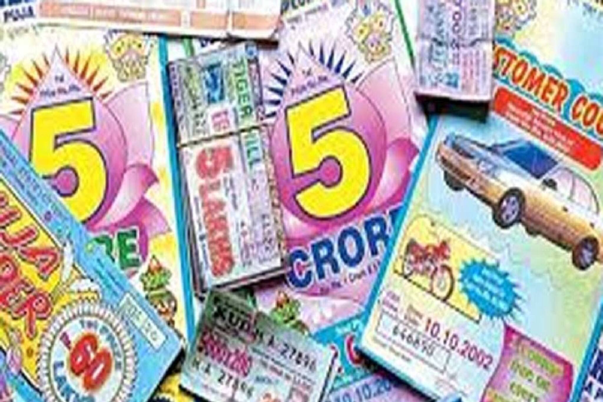 এক লটারিতেই সব শেষ! ৩০ কোটি পেয়েও খুলল না ভাগ্য! অন্য পুরুষের সঙ্গে গোপনে প্রেমিকা...