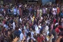 পুজোর সময়ে ধর্মতলায় অবস্থান নয়, লালবাজার থেকে ইমেল জুনিয়র ডাক্তারদের