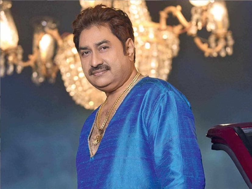 ১৯৯০ সালে 'আশিকি' ছবিতে গান গেয়ে এমন জনপ্রিয়তা পান কুমার শানু যে তাঁকে আর কোনওদিন ফিরে তাকাতে হয়নি। মাইলফলক গড়ে মেলোডি কিং হন কুমার শানু। কিন্তু বলিউডে এসেই পরকীয়া সম্পর্কে জড়িয়ে পড়েন শানু।