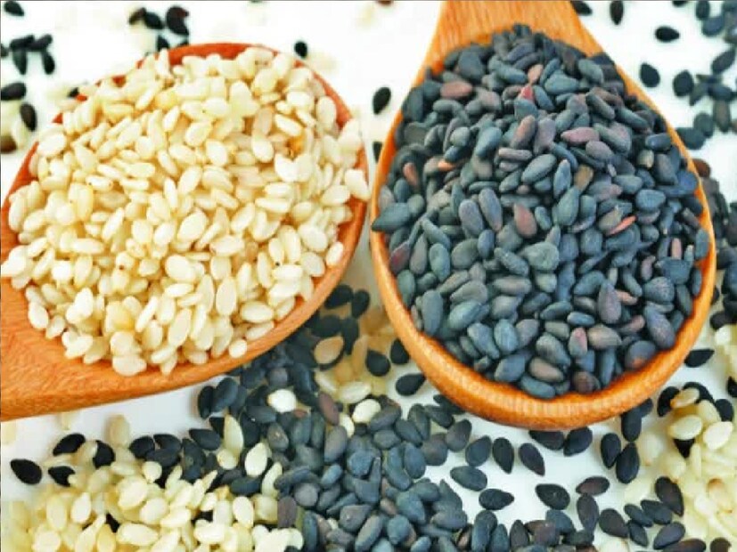 এই বীজগুলিতে উপস্থিত বৈশিষ্ট্যগুলি ডায়াবেটিস, ক্যানসার এবং হৃদরোগ কমাতেও সহায়তা করে। 