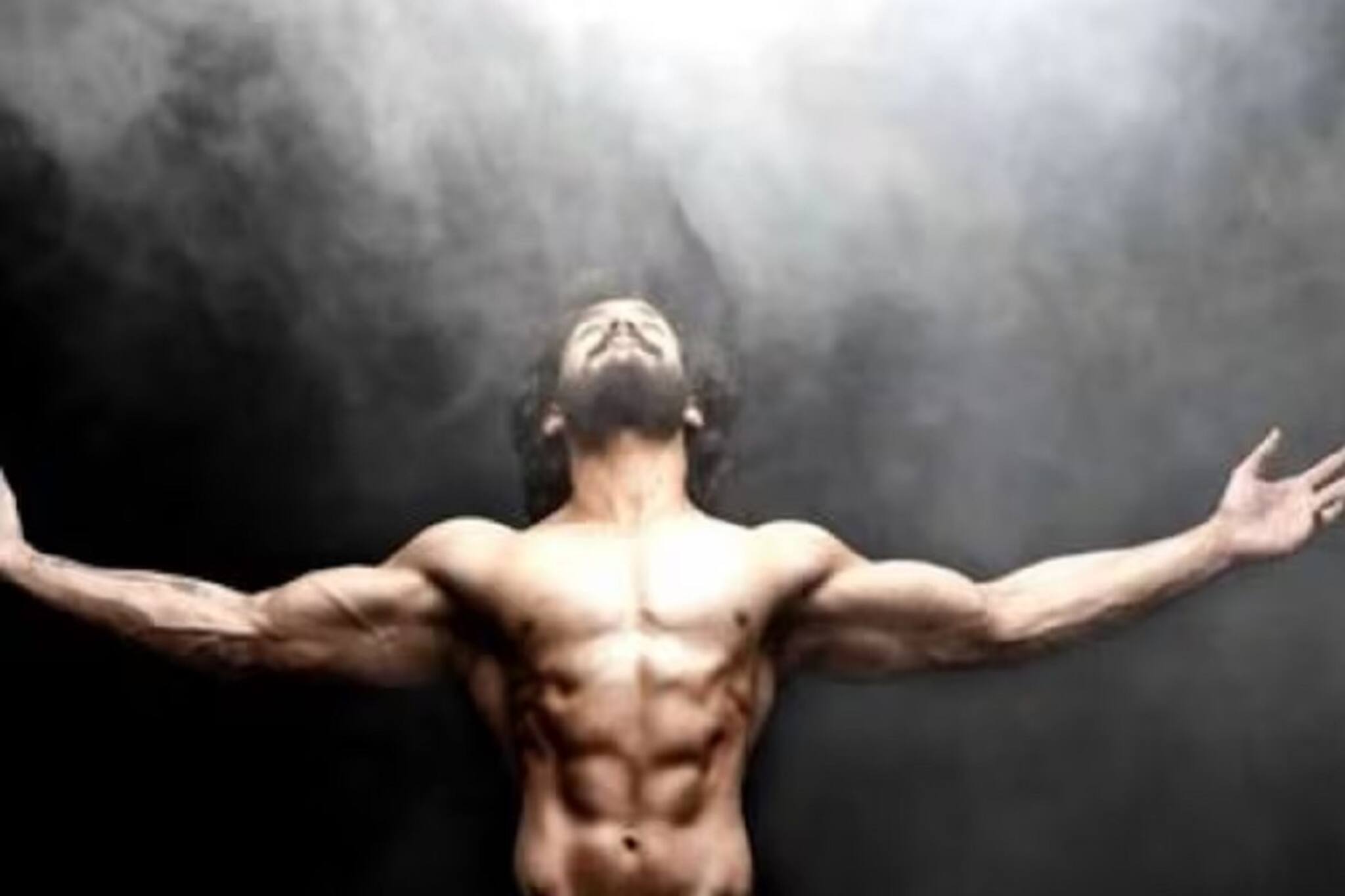 বাবা তেলেগু ইন্ডাস্ট্রির সুপারস্টার, মা প্যান ইন্ডিয়া নায়িকা, দুই ছেলেই ফ্লপ !