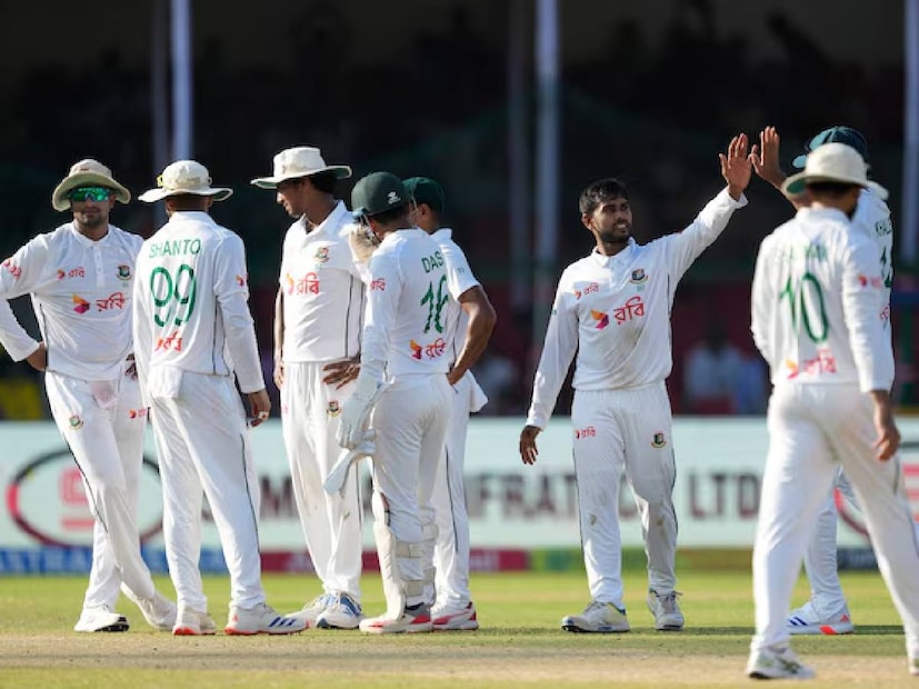 এই ম্যাচ হারলেও অল্পের জন্য মান বাঁচল বাংলাদেশের। ভারতের খেলা টেস্ট ম্যাচগুলির মধ্যে অন্যতম সবচেয়ে কম ওভারের ম্যাচ এই ভারত-বাংলাদেশ ম্যাচ। (Image: AP)