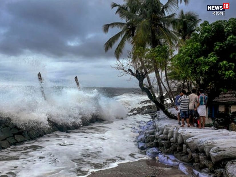 কালীপুজো ও দীপাবলিতে হালকা বৃষ্টির সম্ভাবনা থাকলেও ভাইফোঁটাতে মেঘমুক্ত পরিষ্কার আকাশ থাকবে ৷ রাজ্যজুড়েই শুষ্ক আবহাওয়া এবং বৃষ্টির সম্ভাবনা কার্যত নেই।