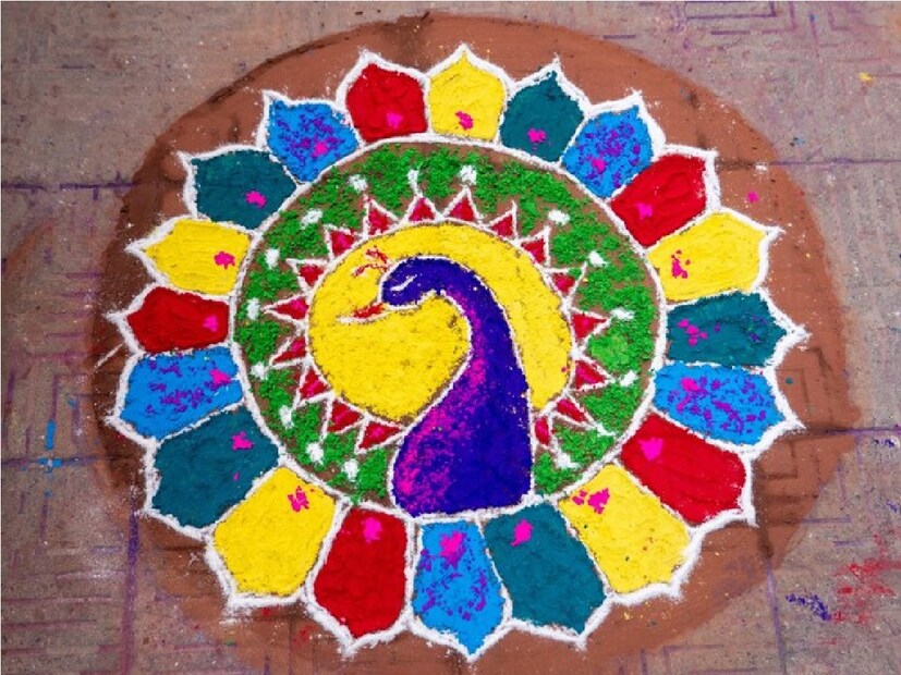 তাওয়া দান: রান্নাঘরে ব্যবহৃত রোলিং পিন এবং রুটি বানানোর তাওয়া অন্য কাউকে দেওয়া উচিত নয়। এই তিনটি জিনিস দেওয়া বাস্তুশাস্ত্রে নিষিদ্ধ।এই সমস্ত জিনিসগুলো বাড়ির ভুলেও কাউকে দান করতে যাবেন না,নইলেই বিপদে পড়বেন। Photo- Representative