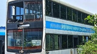 দোতলা বাস উদ্ধার। Photo: Facebook/Bus O Pedia