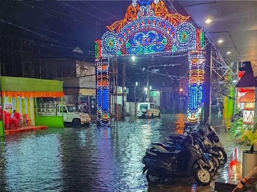 *দক্ষিণবঙ্গের পাশাপাশি উত্তরবঙ্গে ও সোমবার থেকে বৃষ্টির সম্ভাবনা কমবে। পার্বত্য অঞ্চলে বৃষ্টির সম্ভাবনা বিক্ষিপ্তভাবে এছাড়া উত্তরবঙ্গের কোনও জেলাতেই ভারী বৃষ্টির পূর্বাভাস নেই। শুক্রবার পর্যন্ত ও উত্তরবঙ্গের জেলাগুলিতে বিক্ষিপ্তভাবে বজ্রবিদ্যুৎ-সহ হালকা বৃষ্টির পূর্বাভাস দিয়েছে হাওয়া অফিস। সংগৃহীত ছবি। 