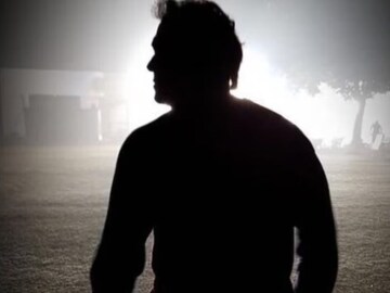 এই বাঙালি নায়িকার সঙ্গে হোটেলের ঘরে রাত কাটান সুপারস্টার! হাতেনাতে ধরা পড়তেই..