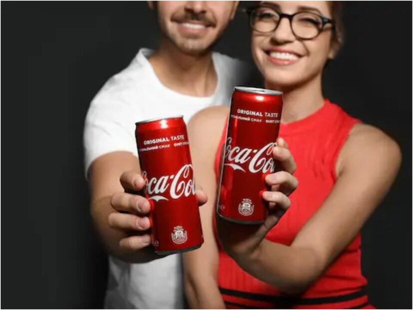 GK: ঢকঢক করে Coca Cola তো খাচ্ছেন? কিন্তু লোগোতে লুকিয়ে থাকা রহস্য কি জানেন? ৯০% মানুষই এই ভুলটা করে! জানলে চমকে যাবেন 