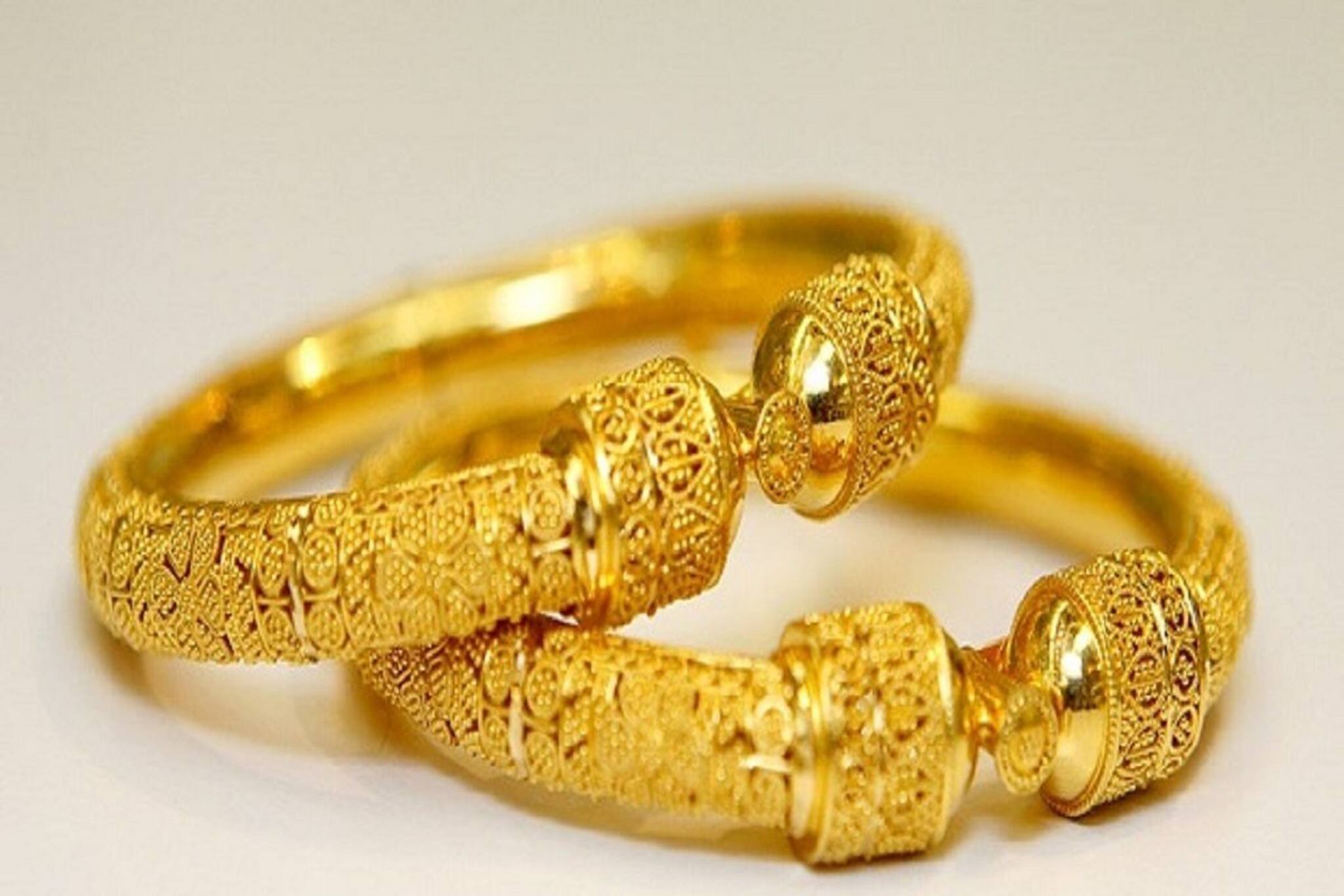 ময়লার গাড়িতে চলে গেল গয়না ভর্তি ব্যাগ! টের পেতেই মাথায় হাত,শেষে টান টান নাটক