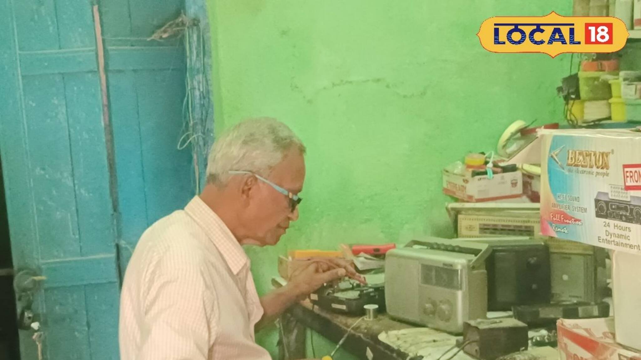 রাত পোহালেই মহিষাসুরমর্দিনী! মহালয়ায় রেডিওতে কান পাতার অপেক্ষায় বাঙালি