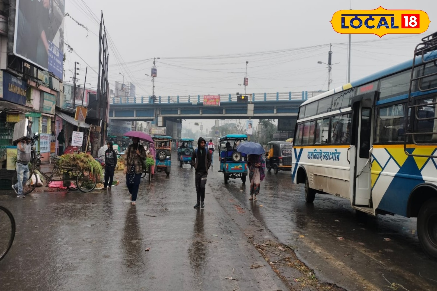 গত কয়েকদিন বৃষ্টি ও মেঘলা আকাশ থাকায় জেলাগুলির তাপমাত্রা কিছুটা কম রয়েছে। বর্তমানে জেলাগুলির সর্বনিম্ন তাপমাত্রা ২৭ ডিগ্রি সেলসিয়াসের আশেপাশে রয়েছে। সর্বোচ্চ তাপমাত্রা ৩৩ ডিগ্রি সেলসিয়াস পর্যন্ত ওঠার সম্ভাবনা রয়েছে।