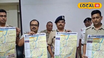 শিলিগুড়িতে প্রকাশিত হল পুজোর গাইড ম্যাপ! দেখে নিন কোন রাস্তায় ঘুরবেন পুজোতে শিলিগুড়িতে প্রকাশিত হল পুজোর গাইড ম্যাপ! দেখে নিন কোন রাস্তায় ঘুরবেন পুজোতে