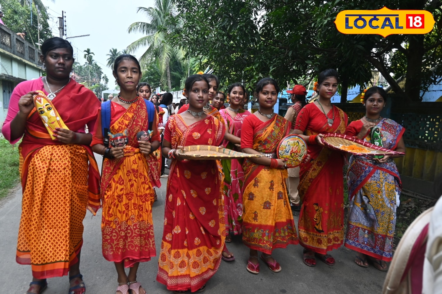 বর্তমানে এই স্কুল থেকে পাশ করা বহু ছাত্রী রাজ্য এমনকি দেশ-বিদেশেও নানা উচ্চপদে থেকে কর্ম ক্ষেত্রে দায়িত্ব সামলাচ্ছেন। এদিন অশোকনগর শক্তি সাধনা ক্লাব ময়দান থেকে একটি শোভাযাত্রা গোলবাজার ঘুরে বানীপিঠ স্কুলে এসে শেষ হয়