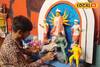 পেশায় মেকআপ আর্টিস্ট নেশা প্রতিমা তৈরি! মাত্র দেড় ফুটের দুর্গা বানিয়ে চমক রূপমের