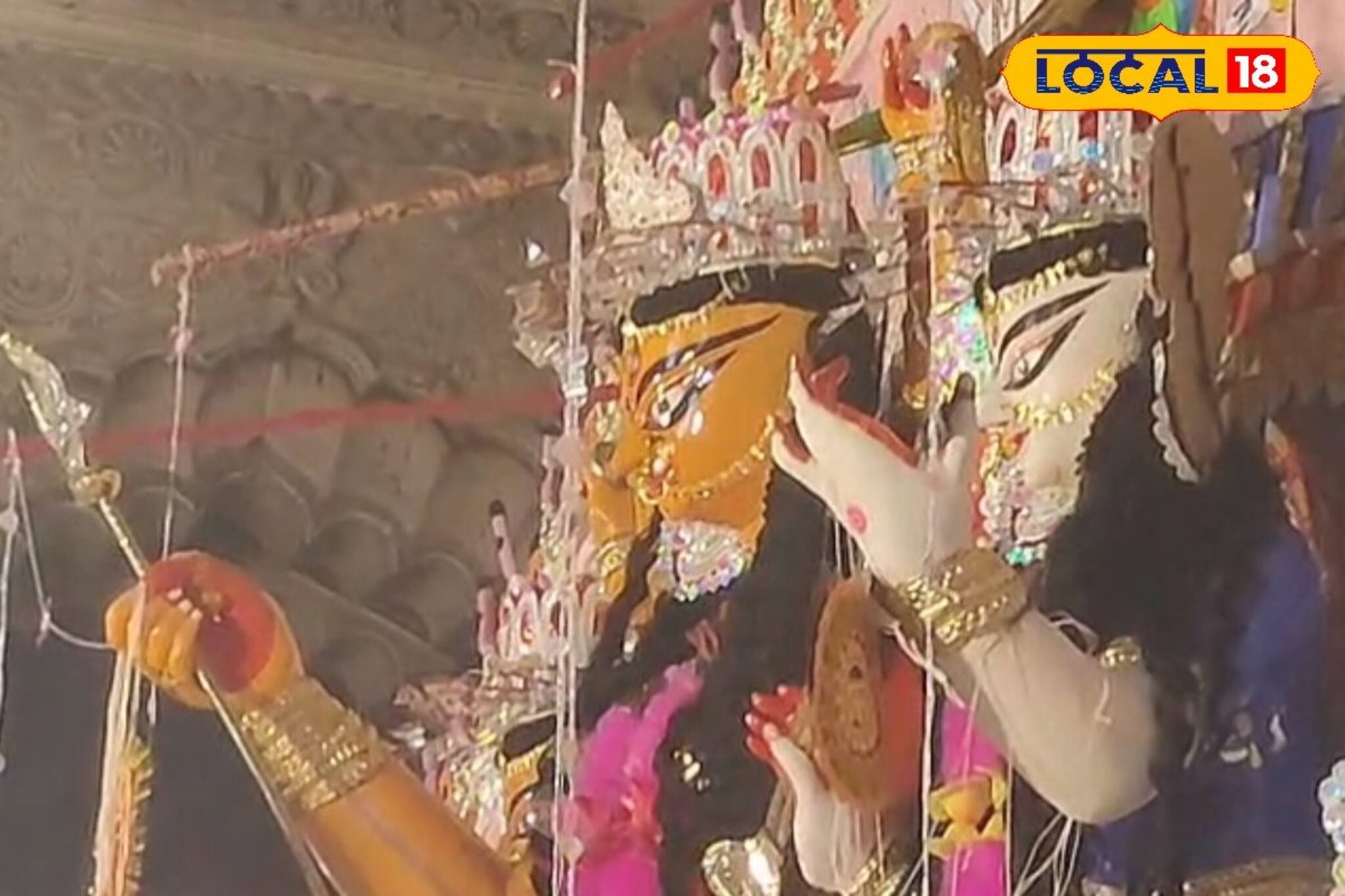 নদিয়ার কৃষ্ণনগর রাজবাড়ির রাজরাজেশ্বরী মায়ের অষ্টমী পুজো! ভিডিও দেখলে চমকাবেন